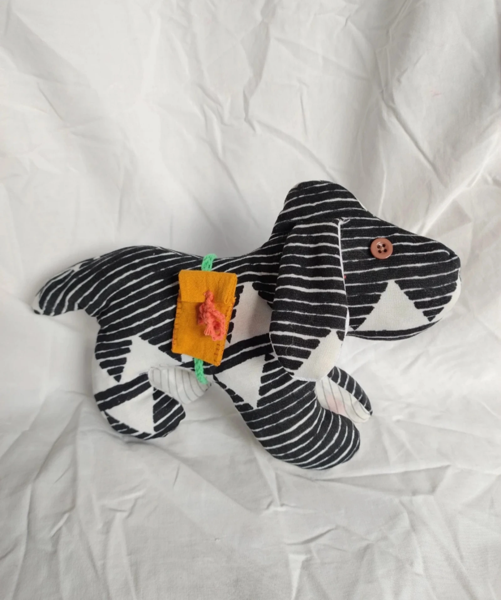 Hondje zwartwit knuffel handgemaakt